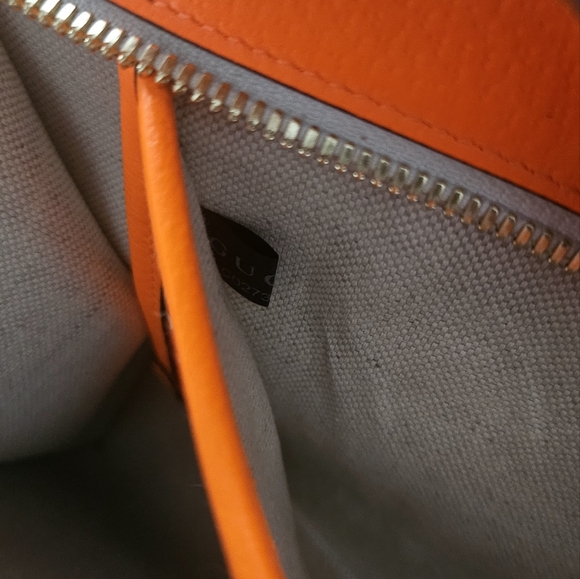 AUTHENTIC FLORAL GUCCI MED. TOTE W/ CROSSBODY w/2 COAS๐ - Picture 10 of 13